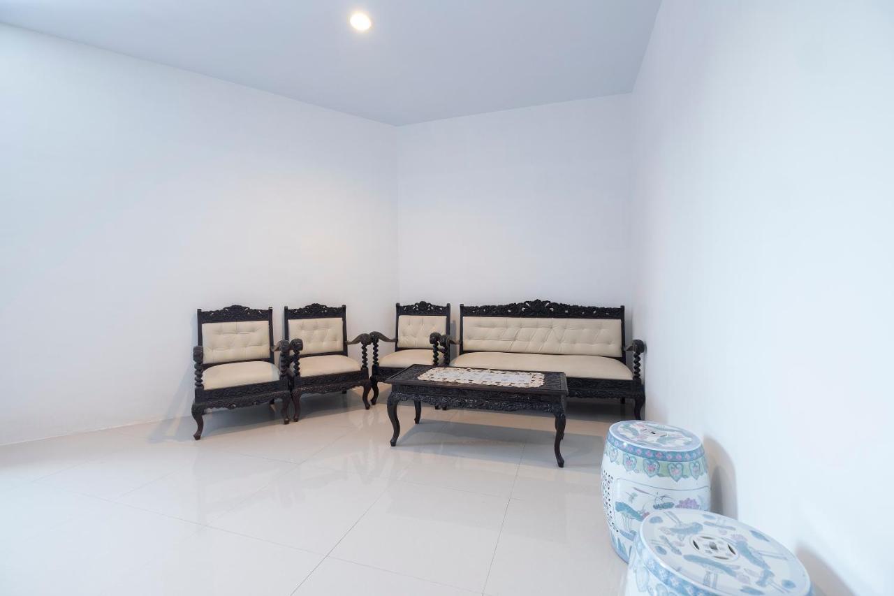 Oyo 1633 Hotel Darma Nusantara 3 Mandai Eksteriør billede